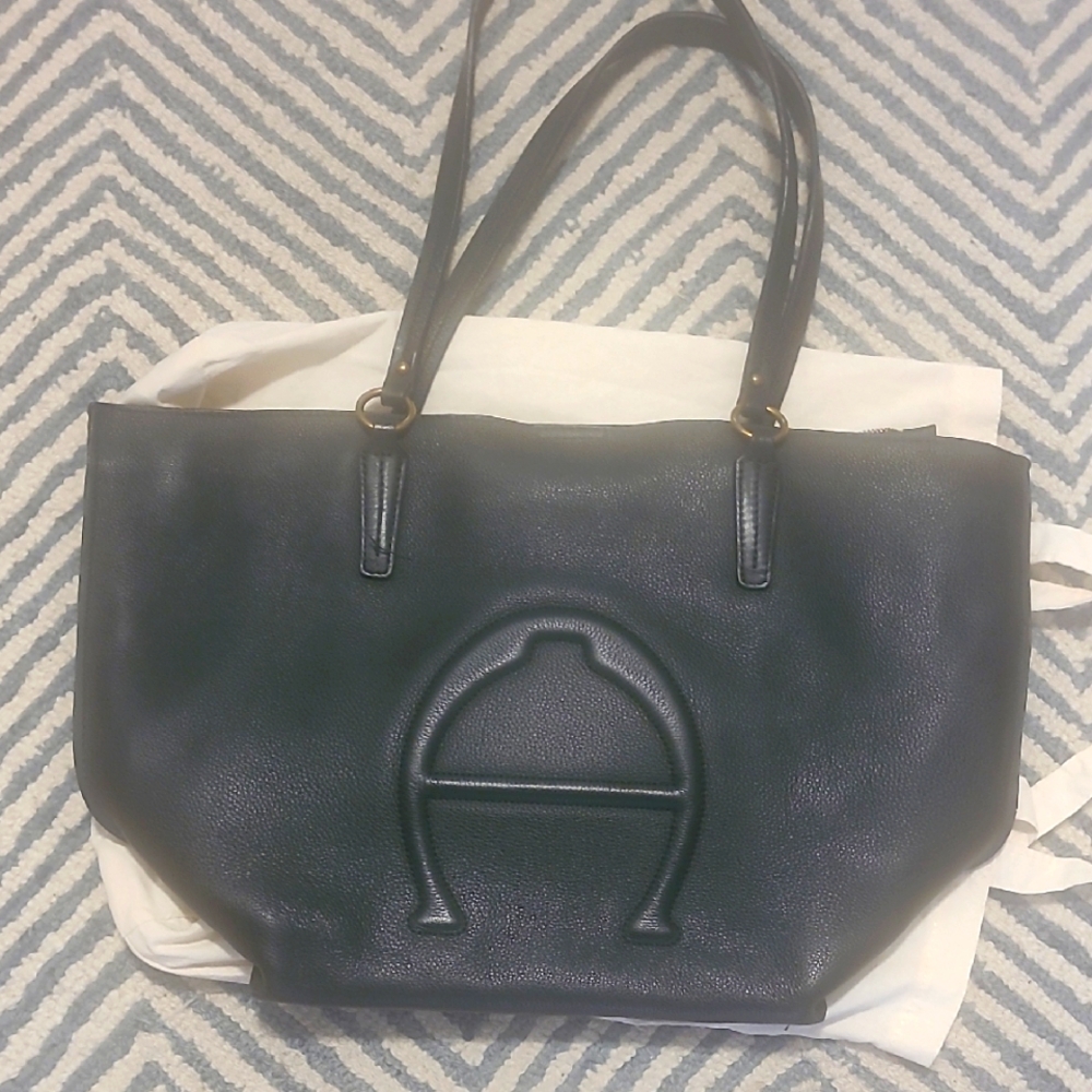 Etienne Aigner Genuine Leather Shopper/Tote Bag